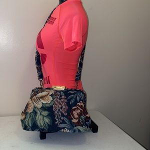 Vintage The carpetbagger original shoulder bag